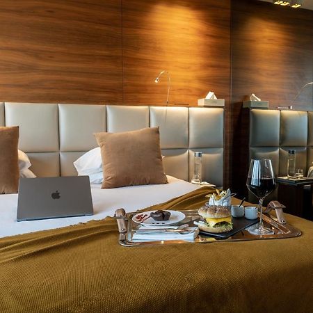 Howard Hotel Paris Orly Airport Paray-Vieille-Poste Bagian luar foto